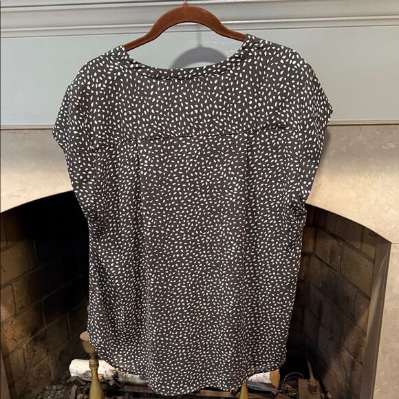 Fun 2 Fun Green and White Patterned Blouse Size XL - Picture 4 of 4